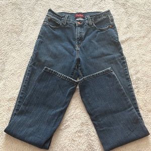 Levi’s Women’s Jeans, Size 10, Excellent Condition, Very Cute Jeans!